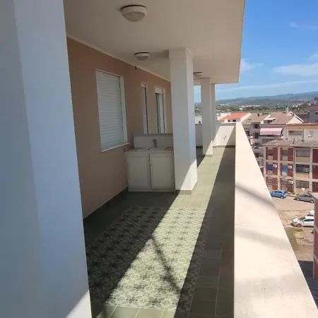 Altamarea Attico Apartment *